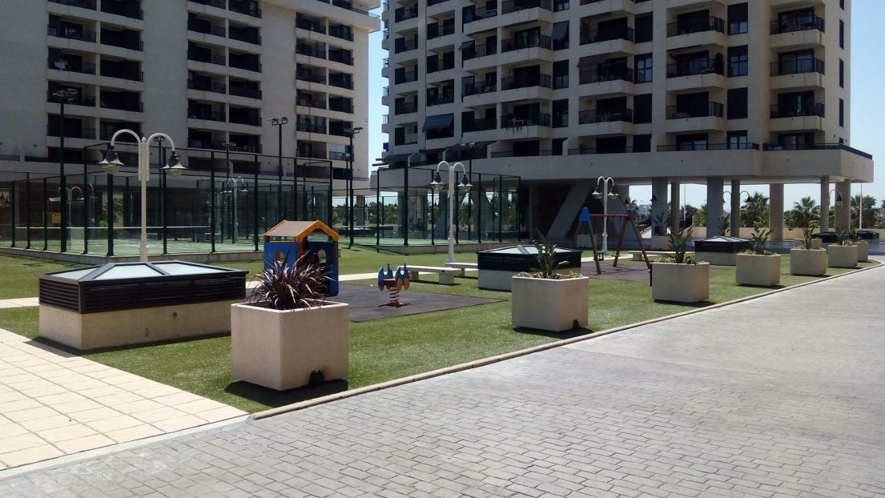 Appartement Apartacona-Playa à Valence Extérieur photo