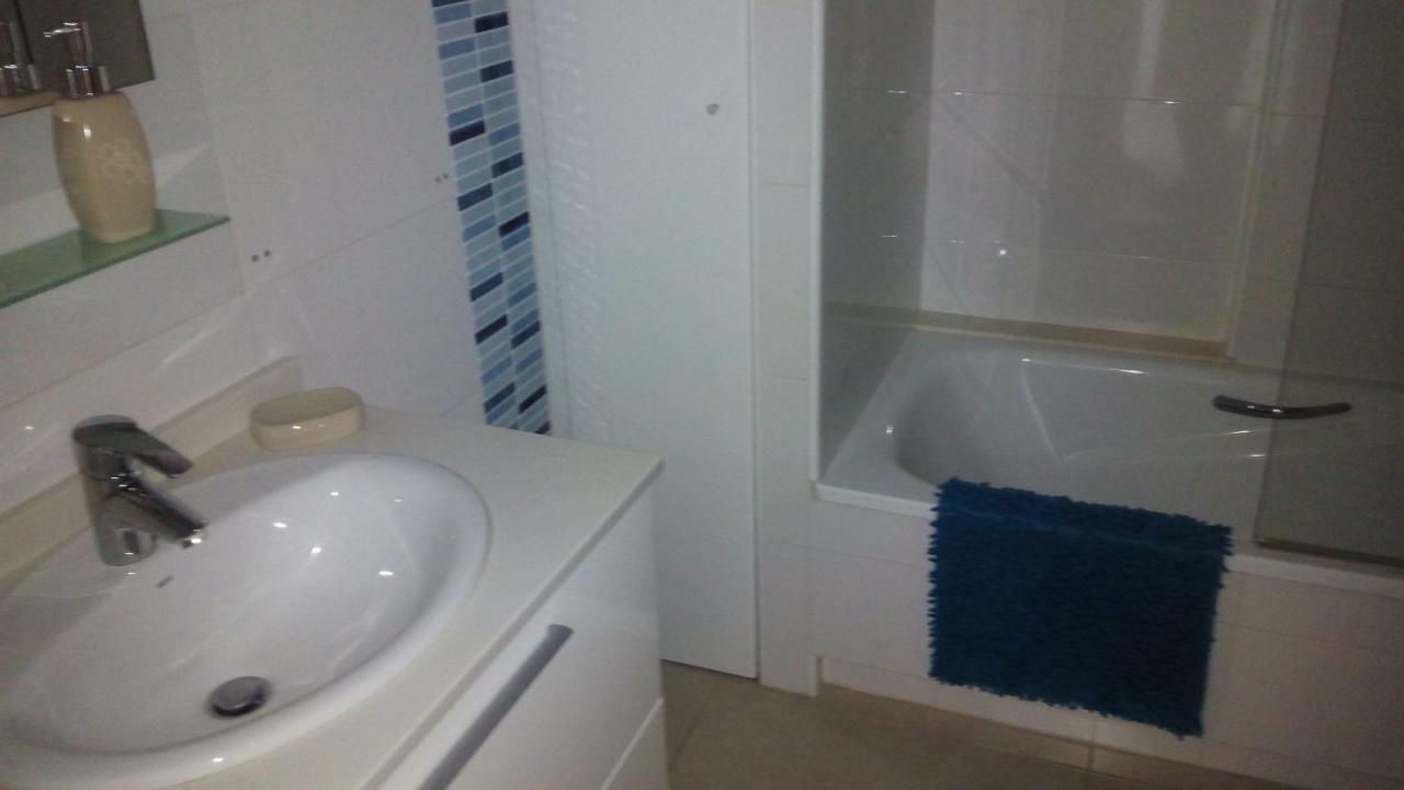Appartement Apartacona-Playa à Valence Extérieur photo